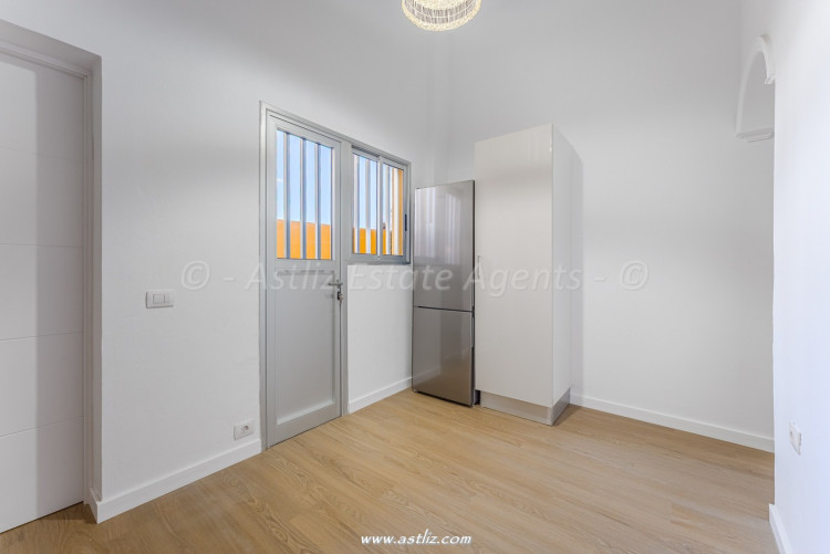 1 Bed, 1 Bath, ApartmentFor Sale, Los Abrigos, Los Abrigos