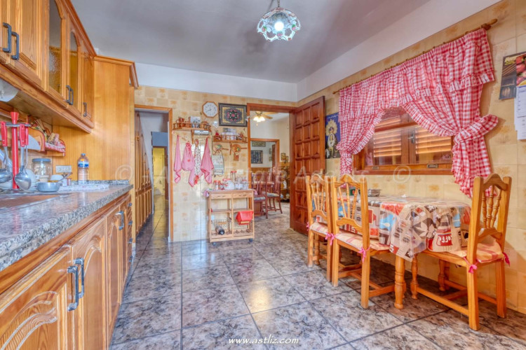 3 Bed, 2 Bath, HouseFor Sale, Puerto de Santiago, Puerto De Santiago