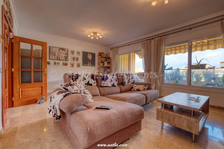 3 Bed, 2 Bath, ApartmentFor Sale, Urb Playa de la Arena, Playa De La Arena