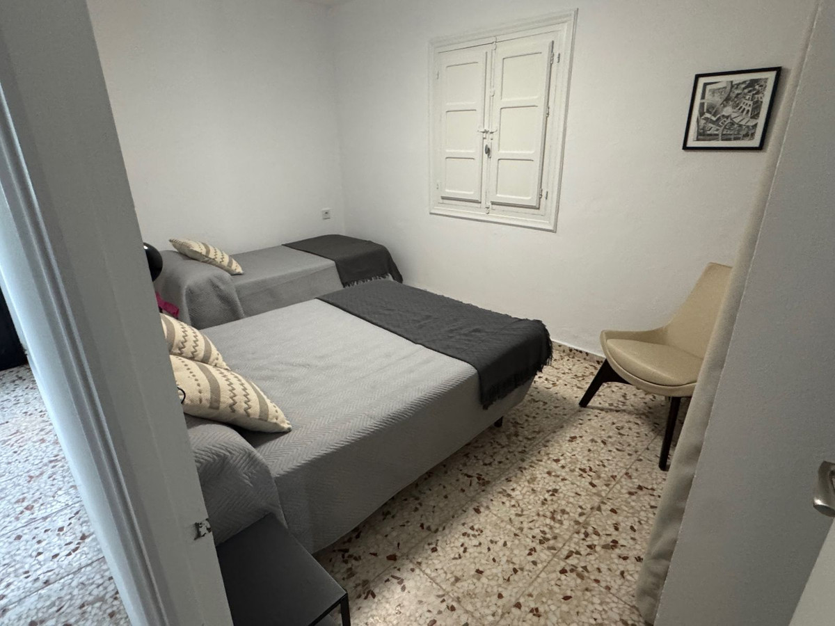 4 Bed, 1 Bath, HouseFor Sale, Cancelada, Malaga