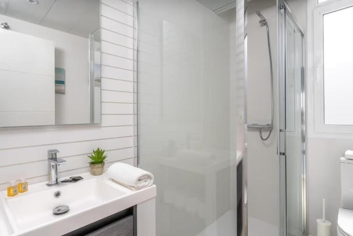 4 Bed, 3 Bath, ApartmentFor Sale, La Cala de Mijas, Malaga