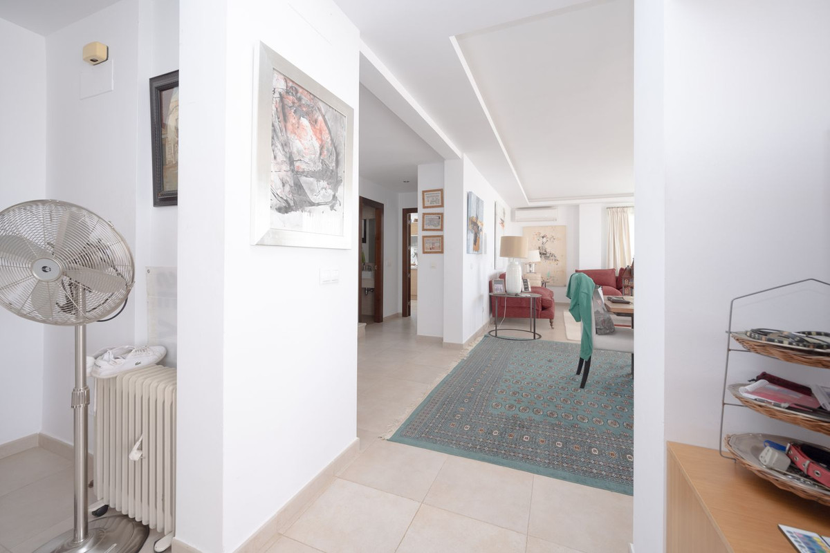 3 Bed, 3 Bath, ApartmentFor Sale, Los Monteros, Malaga