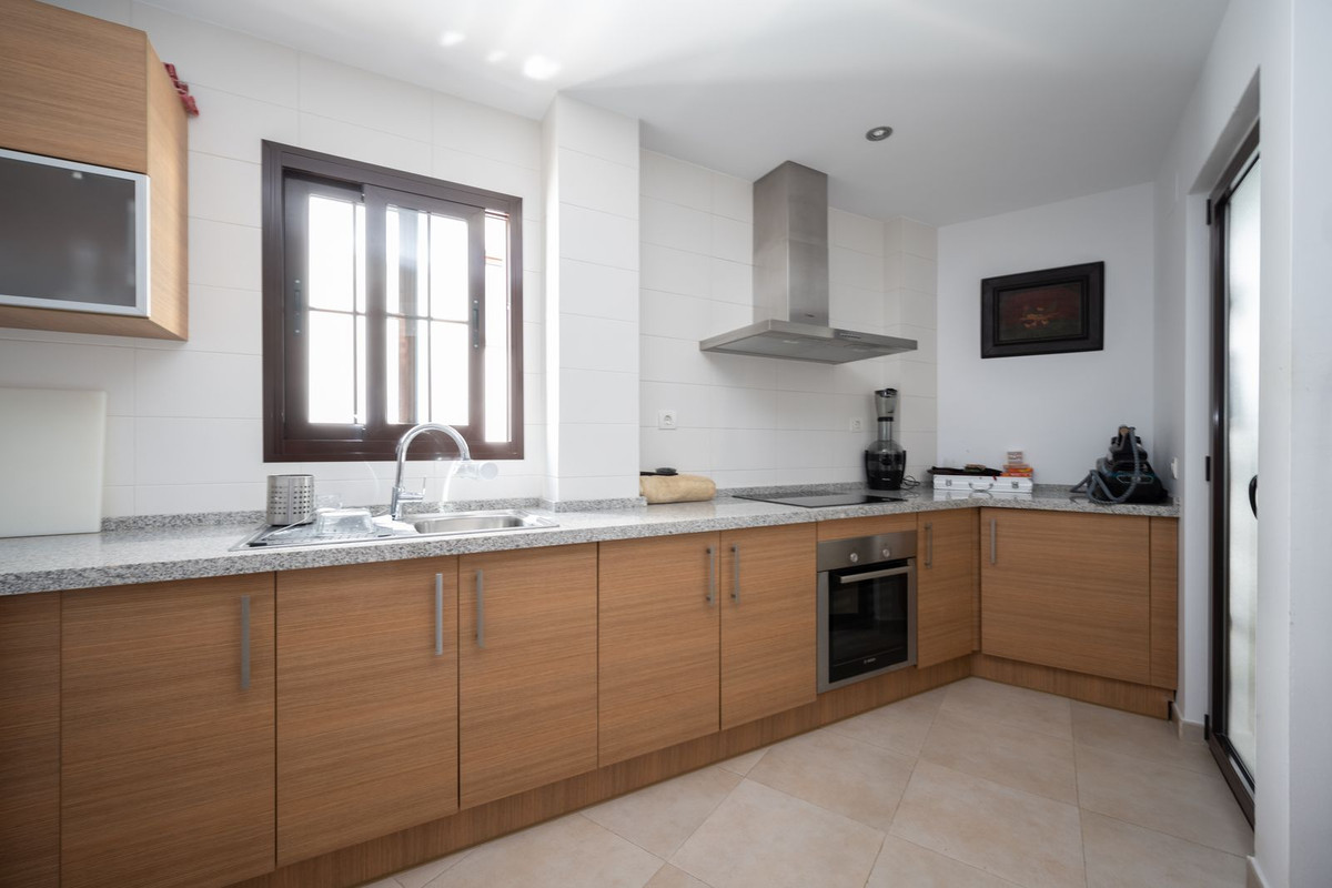 3 Bed, 3 Bath, ApartmentFor Sale, Los Monteros, Malaga