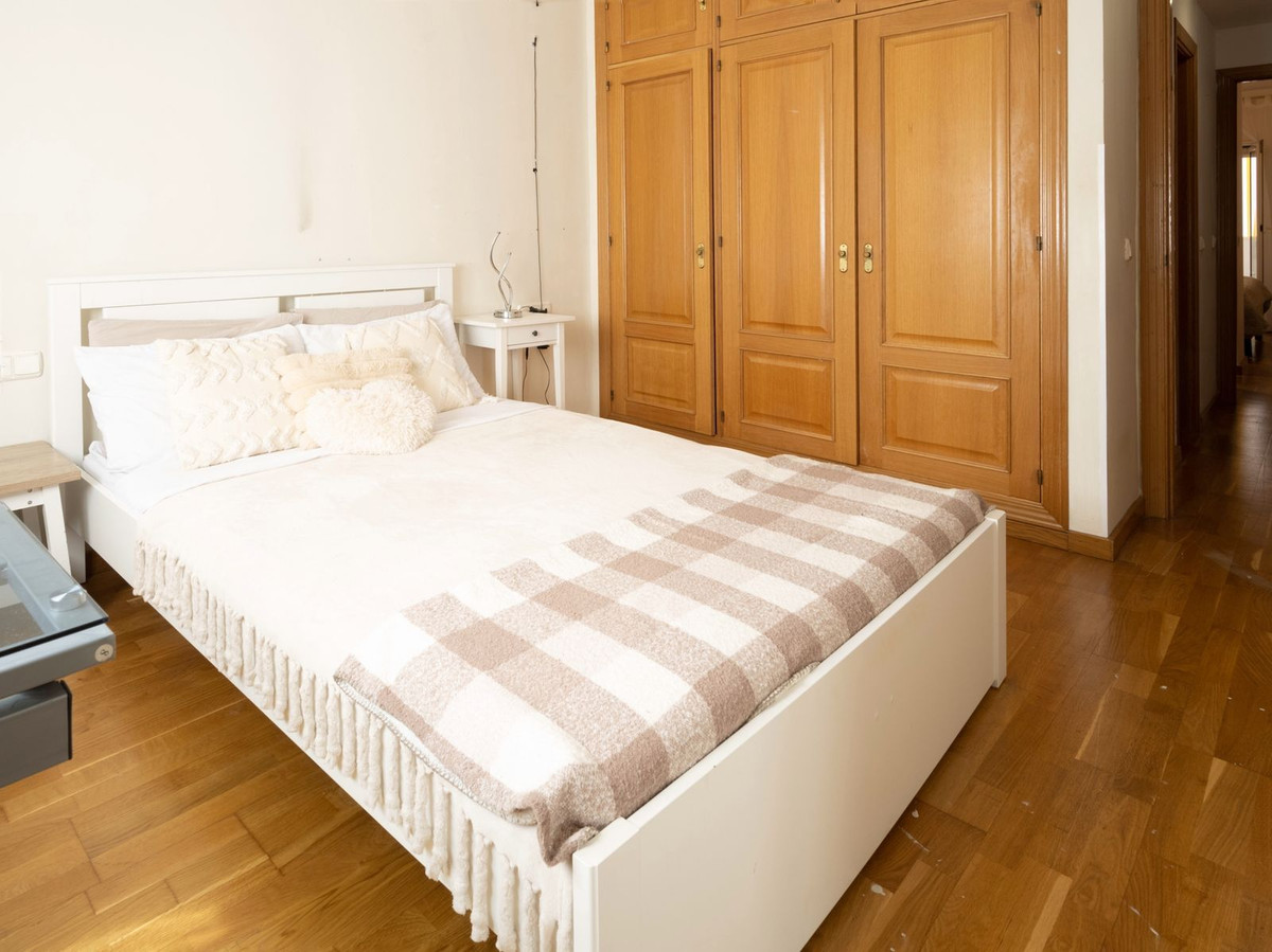 2 Bed, 1 Bath, ApartmentFor Sale, Marbella, Malaga