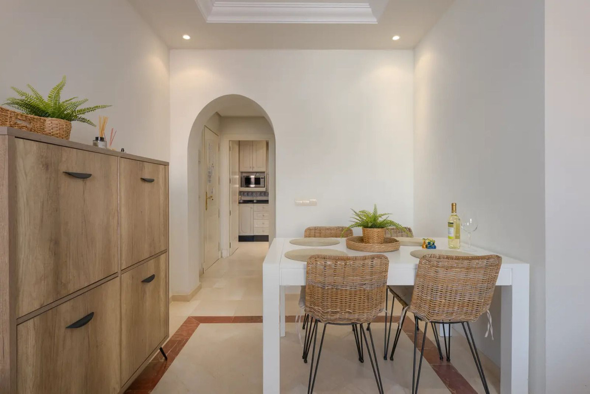 2 Bed, 2 Bath, ApartmentFor Sale, Elviria, Malaga