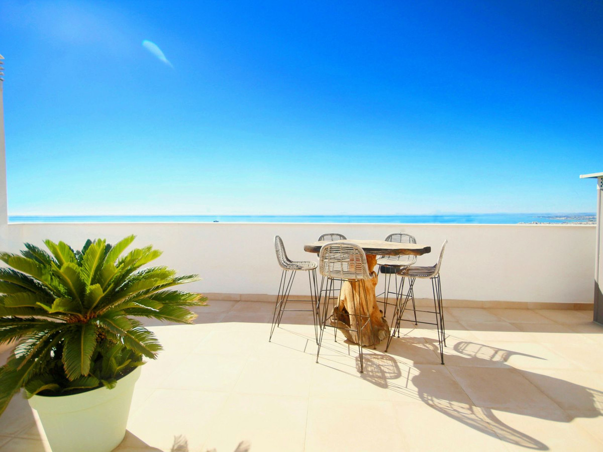 2 Bed, 2 Bath, ApartmentFor Sale, Los Monteros, Malaga