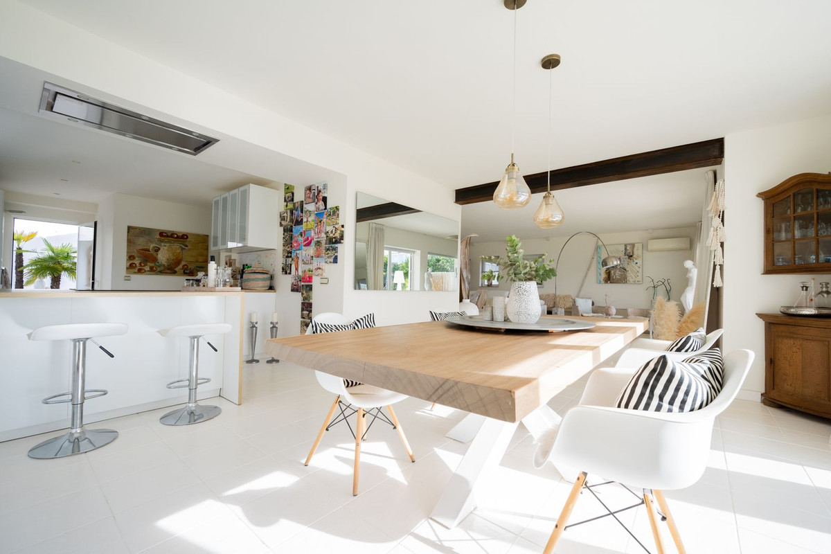 5 Bed, 4 Bath, HouseFor Sale, Riviera Del Sol, Malaga