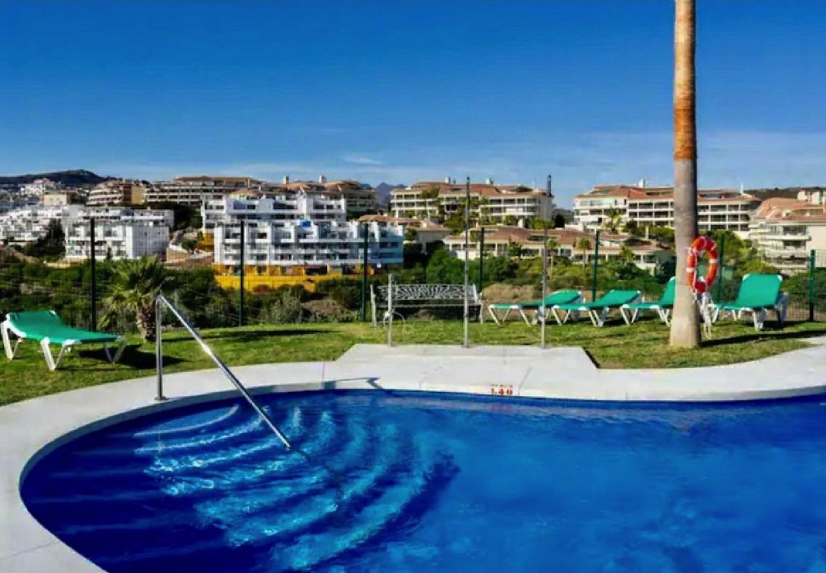 3 Bed, 2 Bath, ApartmentFor Sale, Riviera Del Sol, Malaga