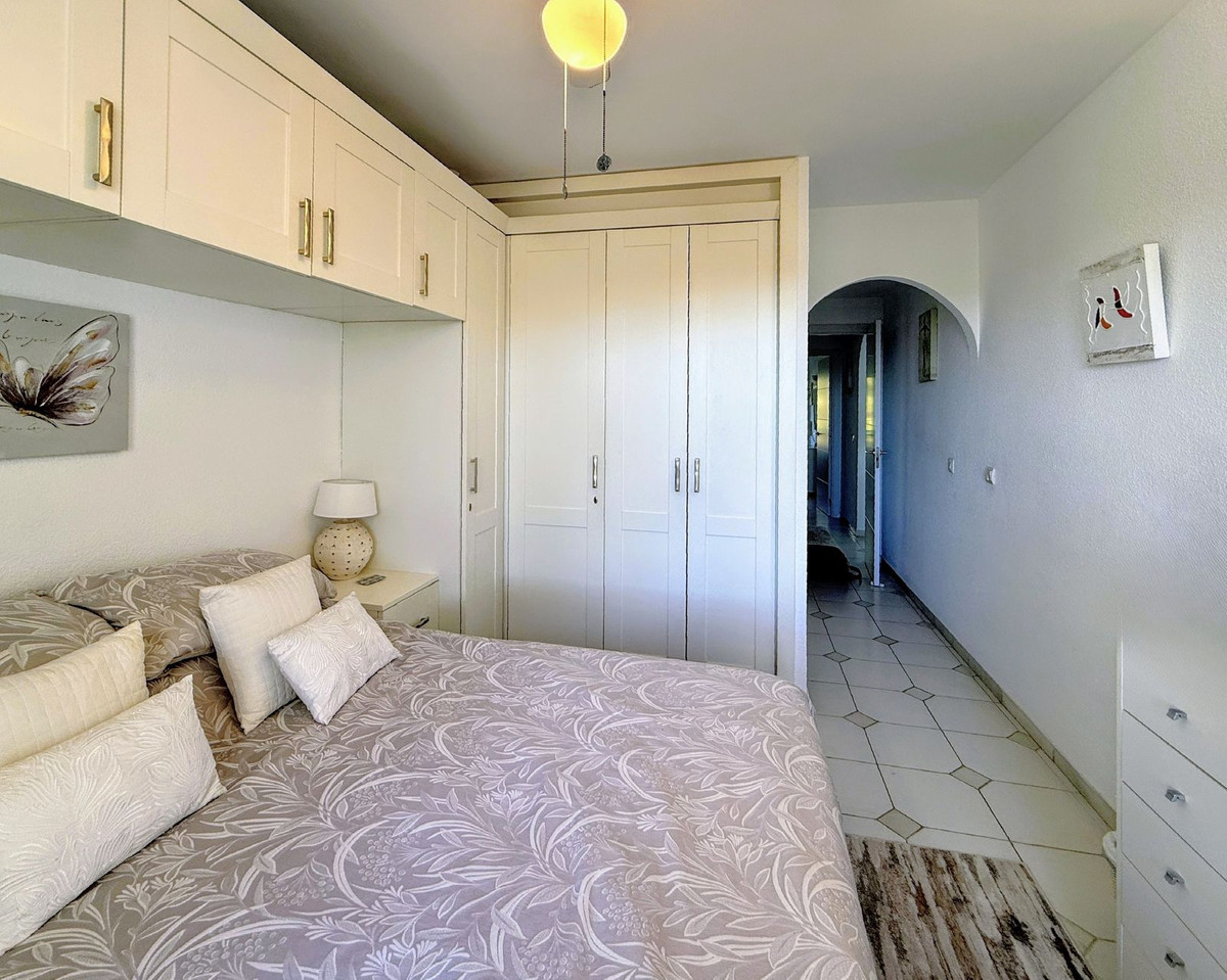 2 Bed, 2 Bath, ApartmentFor Sale, Miraflores, Malaga