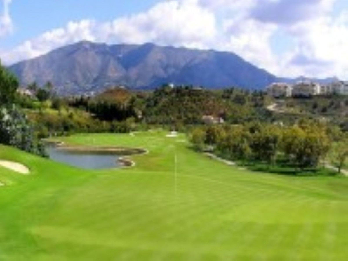 3 Bed, 2 Bath, ApartmentFor Sale, Riviera Del Sol, Malaga