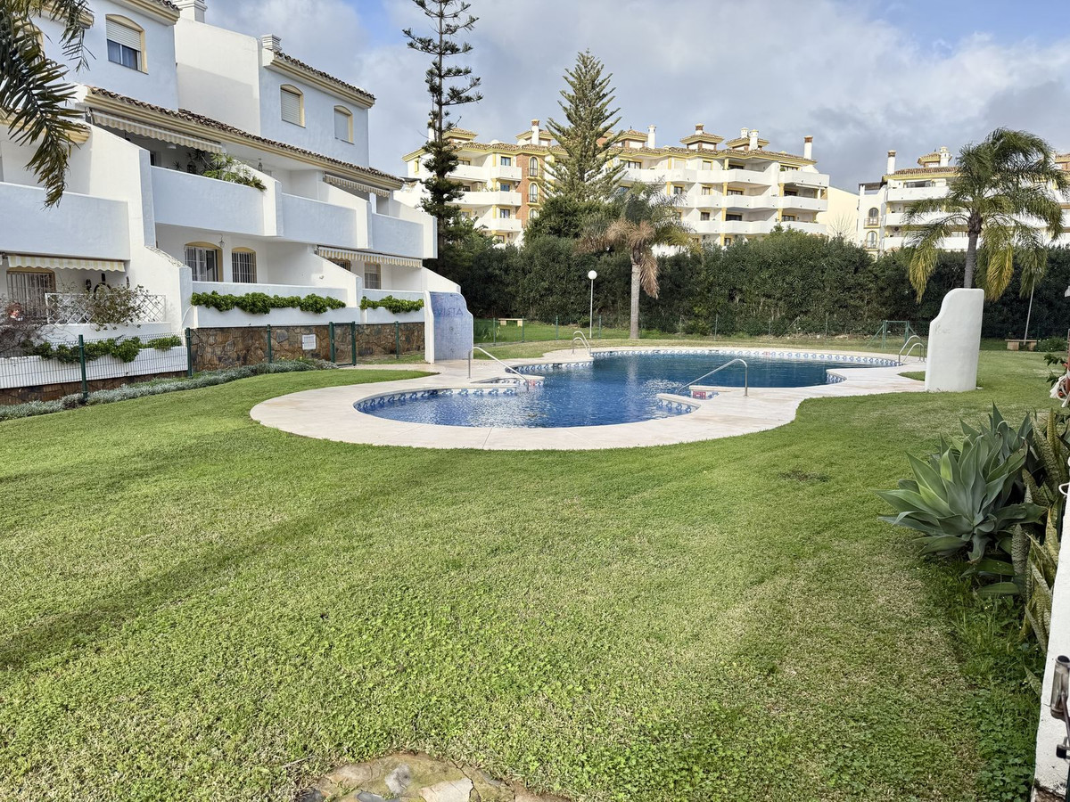 2 Bed, 1 Bath, ApartmentFor Sale, Calahonda, Malaga