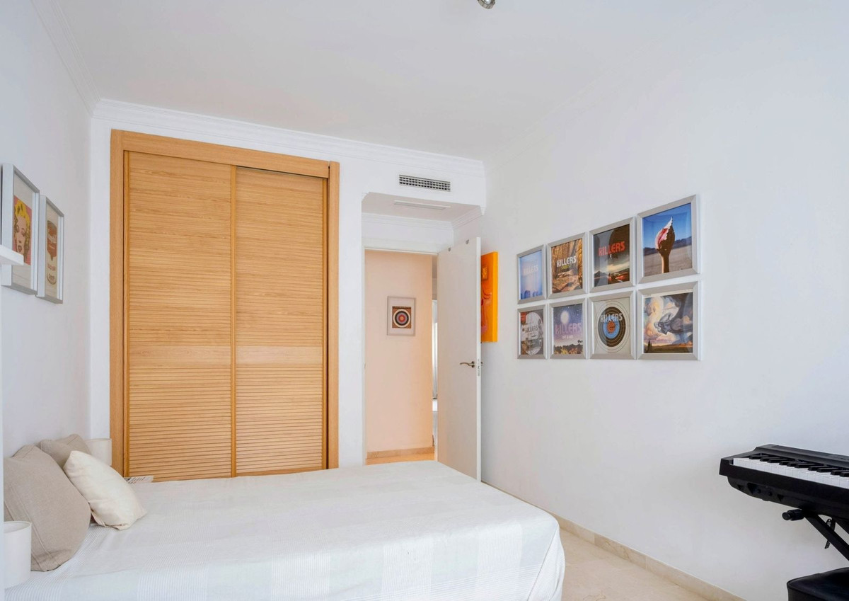 4 Bed, 3 Bath, ApartmentFor Sale, Marbella, Malaga