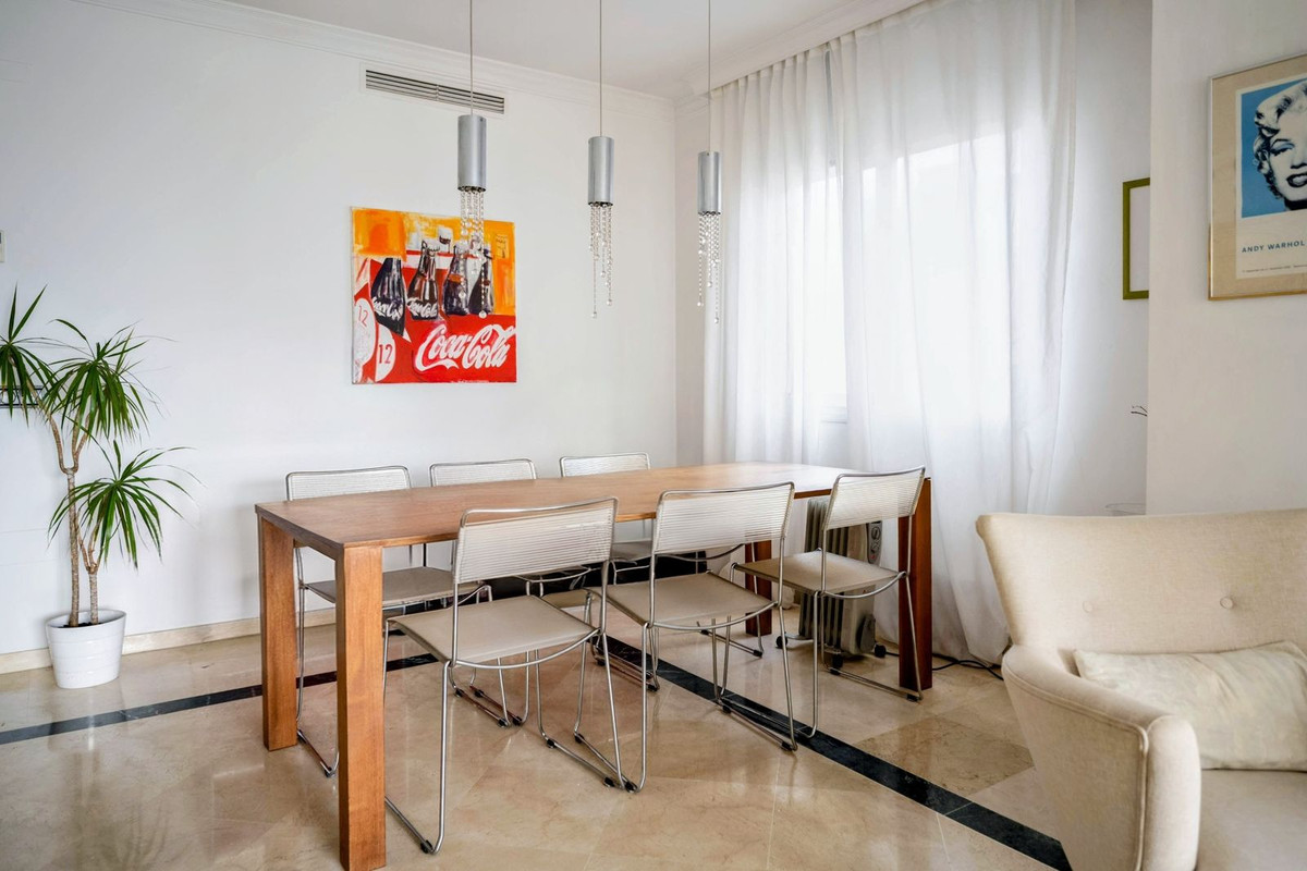 4 Bed, 3 Bath, ApartmentFor Sale, Marbella, Malaga