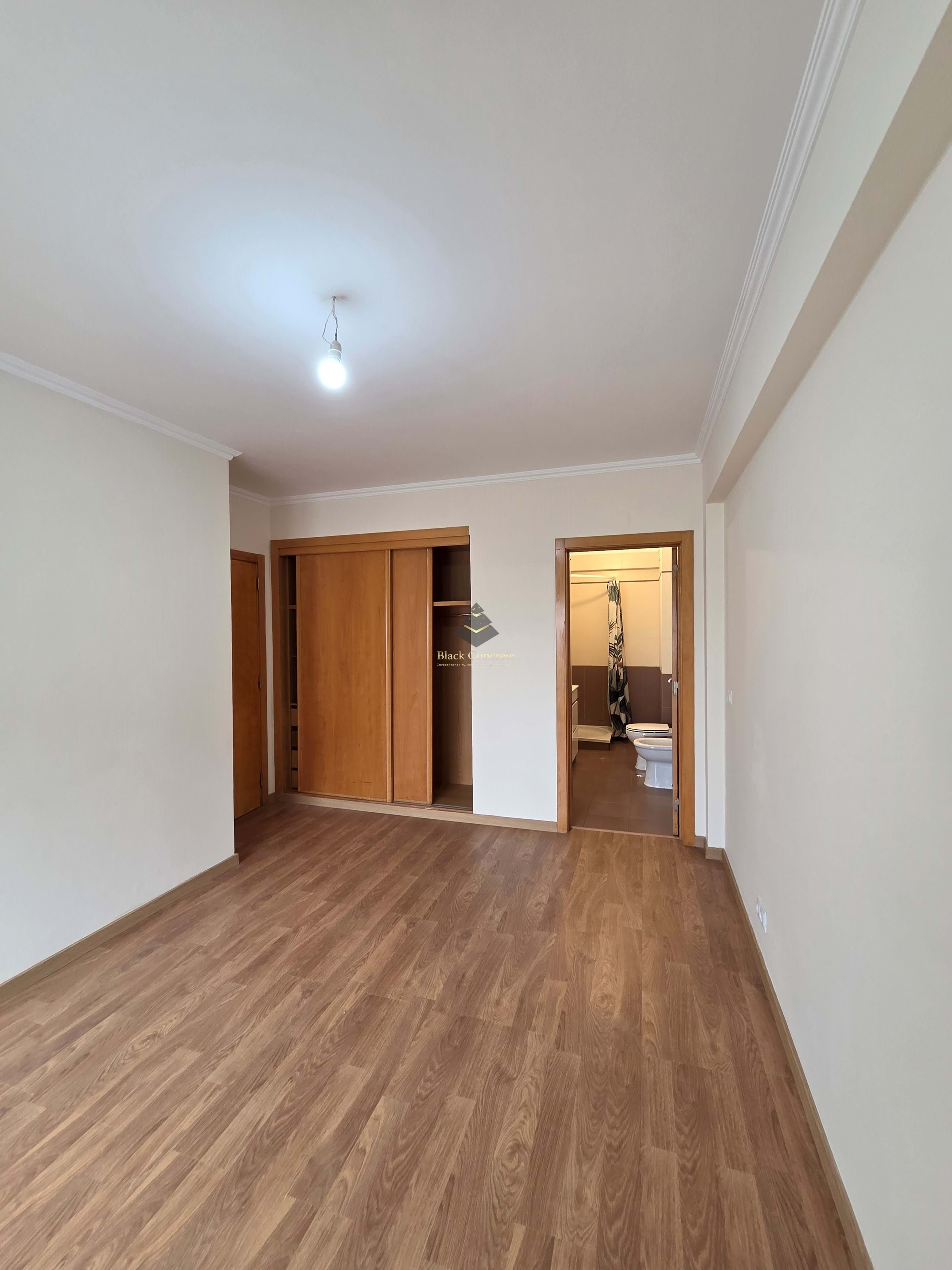 3 Bed, 2 Bath, ApartmentFor Sale, Sintra, Lisboa, 2635-265