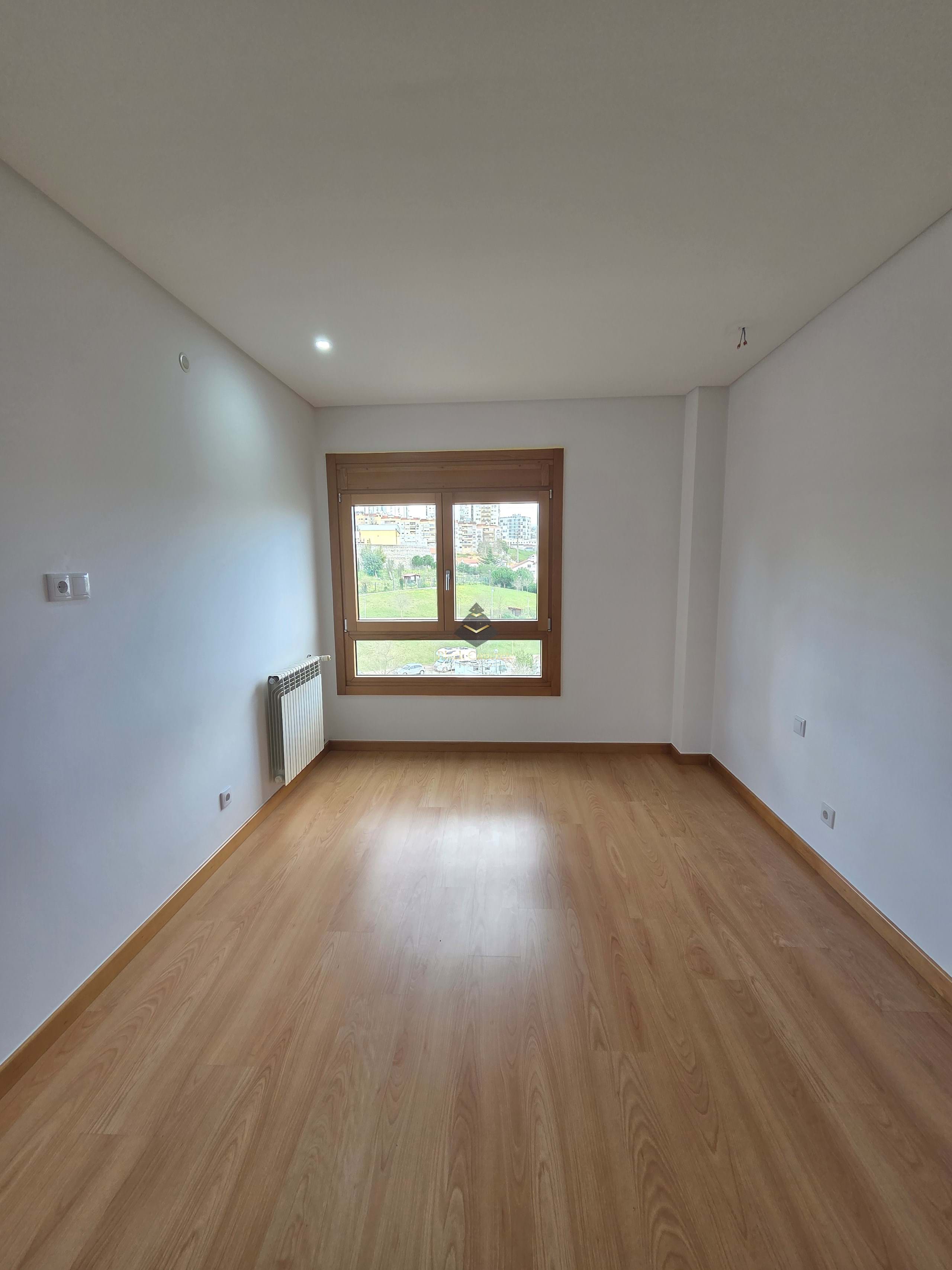 3 Bed, 2 Bath, ApartmentFor Sale, Odivelas, Lisboa, 2675-669