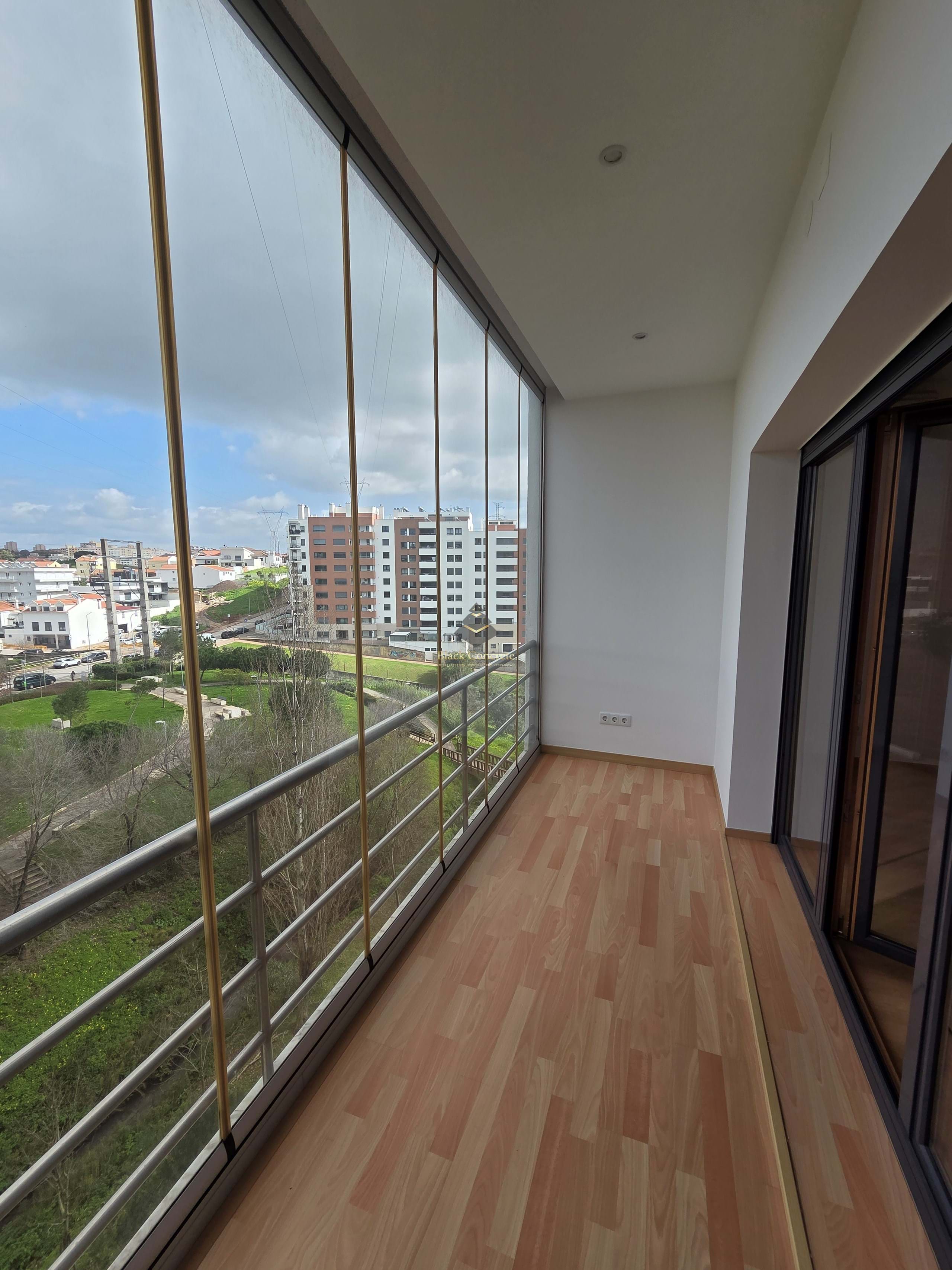 3 Bed, 2 Bath, ApartmentFor Sale, Odivelas, Lisboa, 2675-669