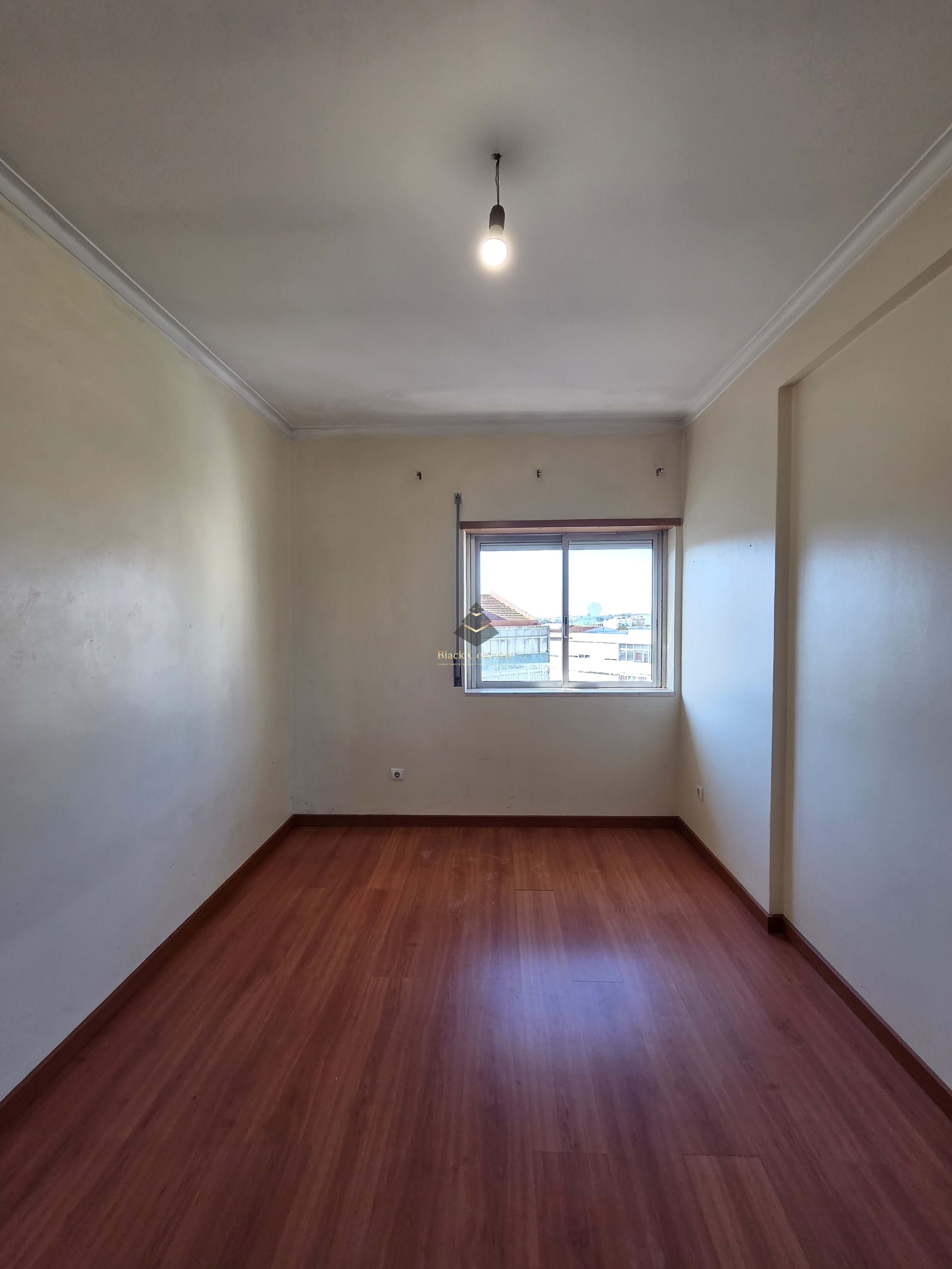 2 Bed, 1 Bath, ApartmentFor Sale, Sintra, Lisboa, 2745-316