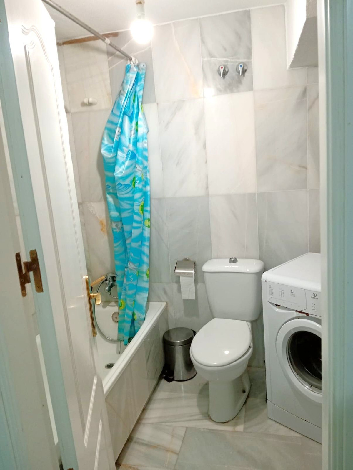 1 Bed, 1 Bath, ApartmentFor Sale, Estepona, Malaga