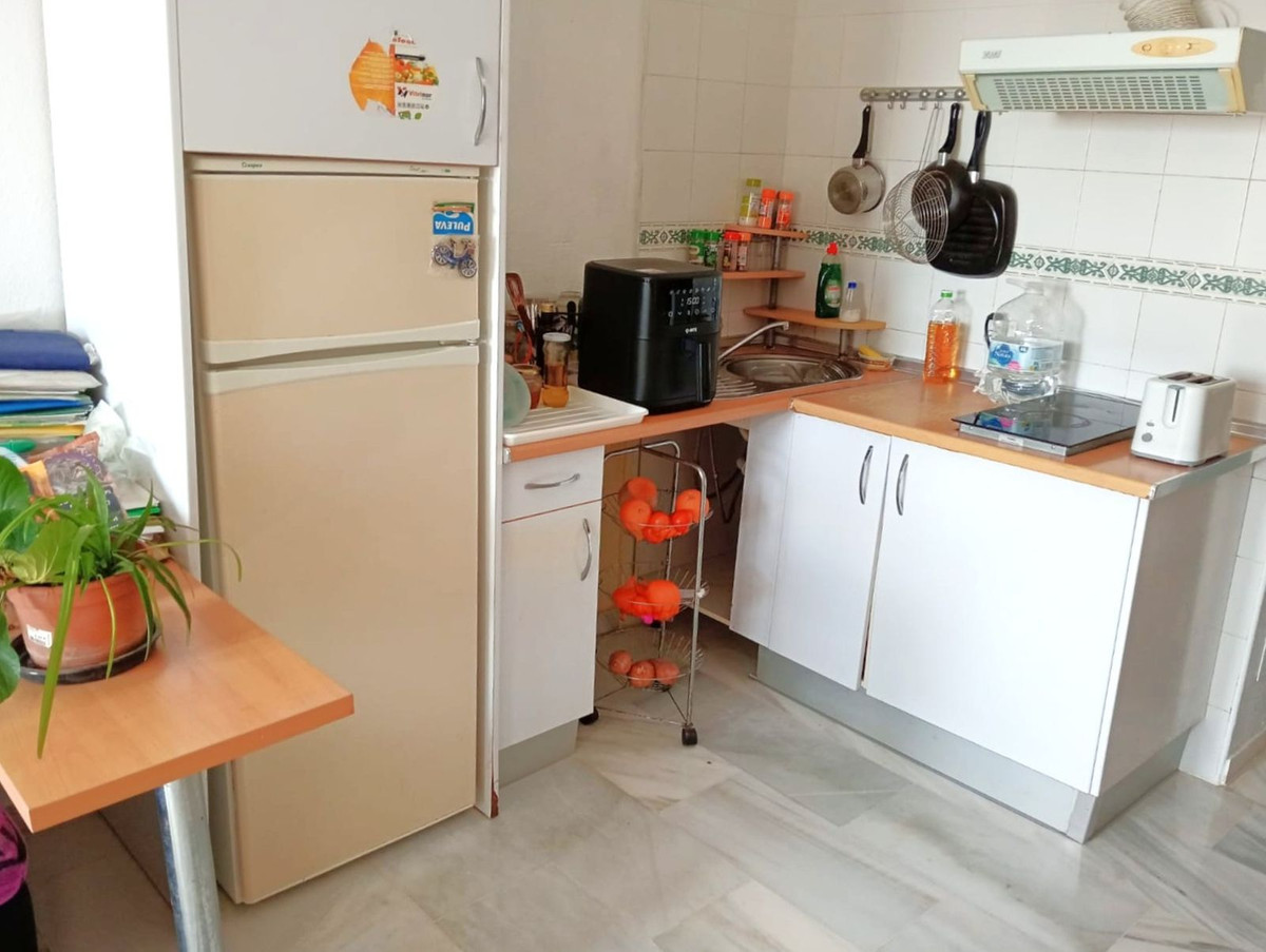 1 Bed, 1 Bath, ApartmentFor Sale, Estepona, Malaga