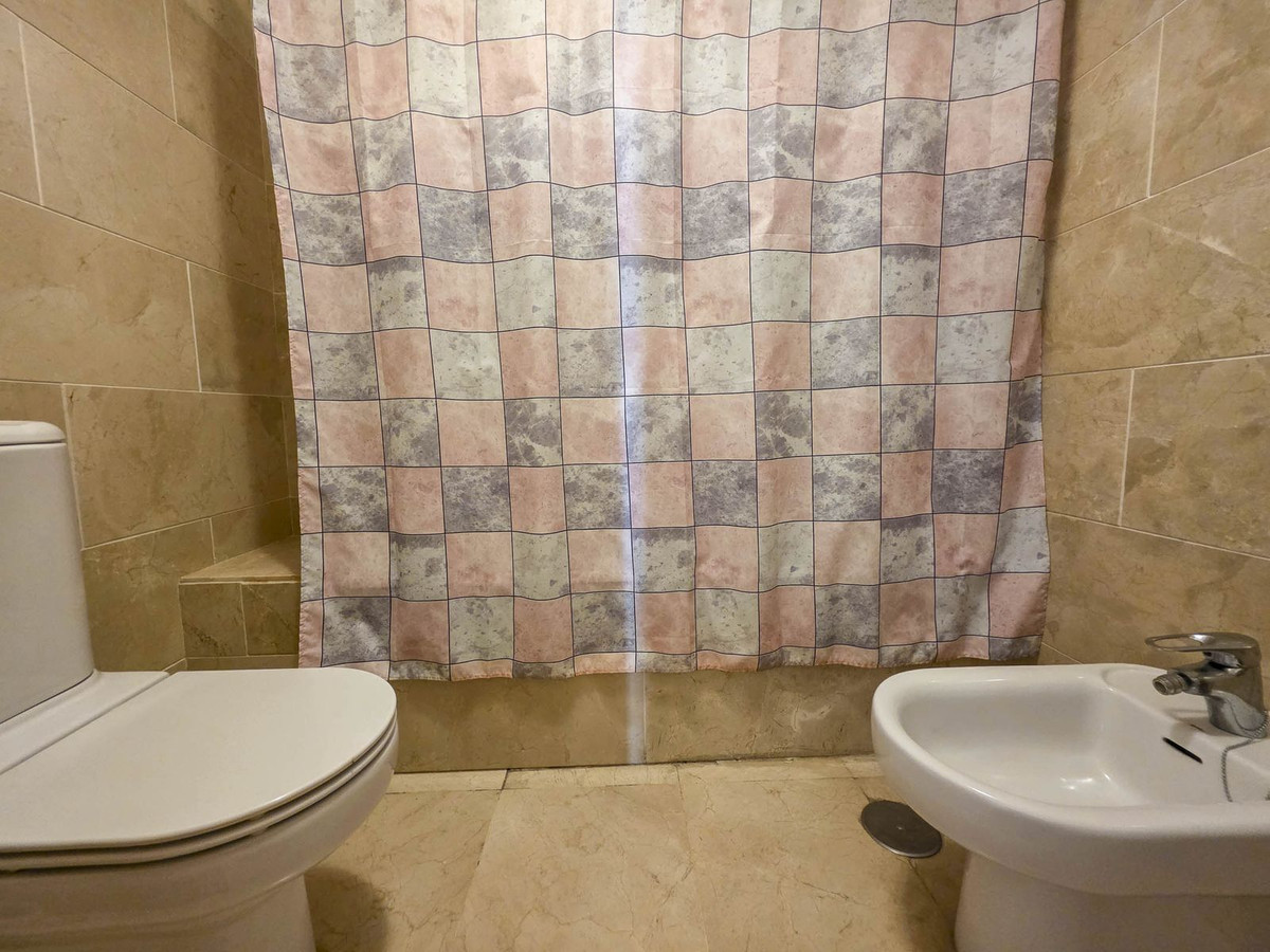 1 Bed, 1 Bath, ApartmentFor Sale, San Luis de Sabinillas, Malaga