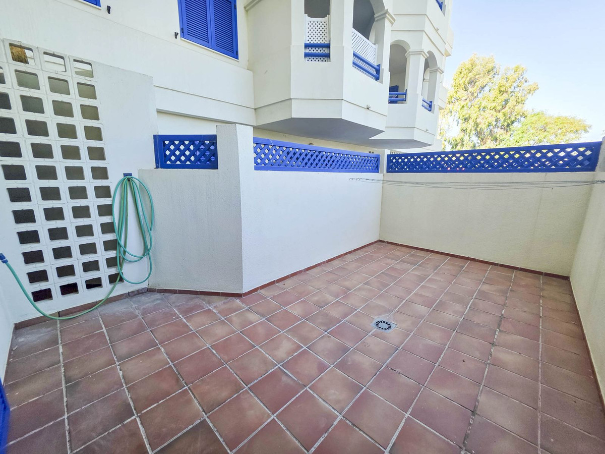 1 Bed, 1 Bath, ApartmentFor Sale, San Luis de Sabinillas, Malaga