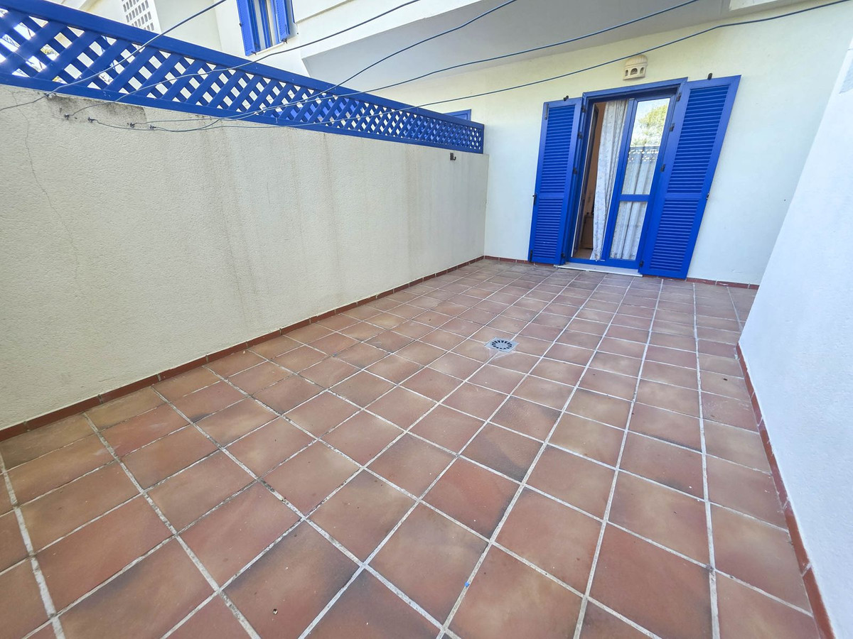 1 Bed, 1 Bath, ApartmentFor Sale, San Luis de Sabinillas, Malaga
