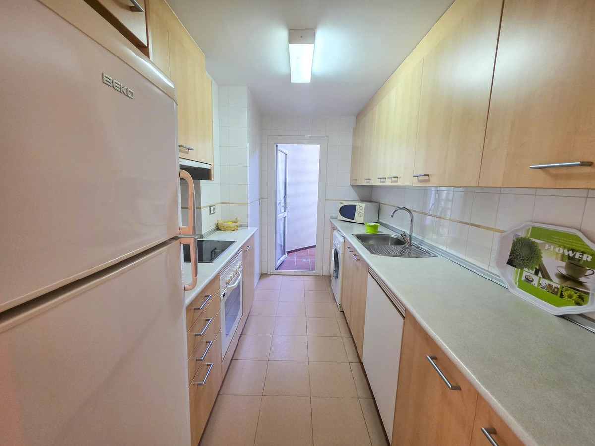 1 Bed, 1 Bath, ApartmentFor Sale, San Luis de Sabinillas, Malaga