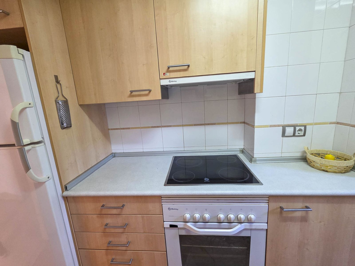 1 Bed, 1 Bath, ApartmentFor Sale, San Luis de Sabinillas, Malaga