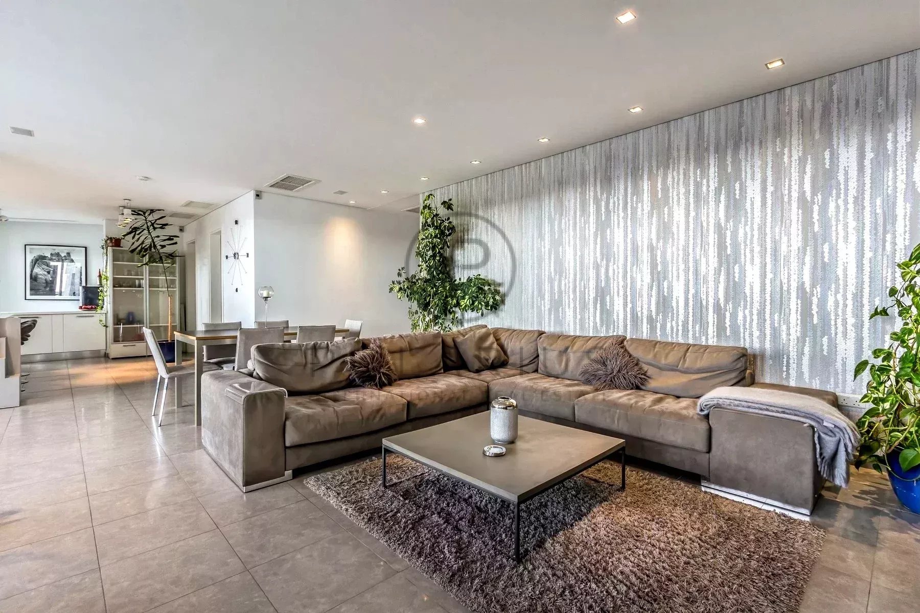 3 Bed, 2 Bath, ApartmentFor Sale, Sliema, Central