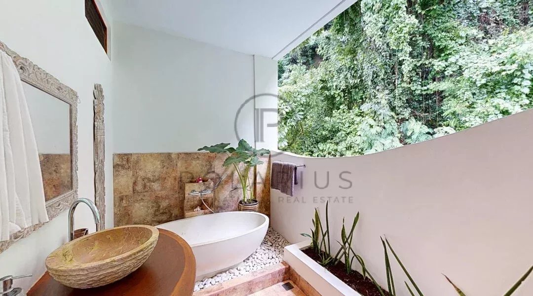 3 Bed, 3 Bath, HouseFor Sale, Candi Dasa, Bali