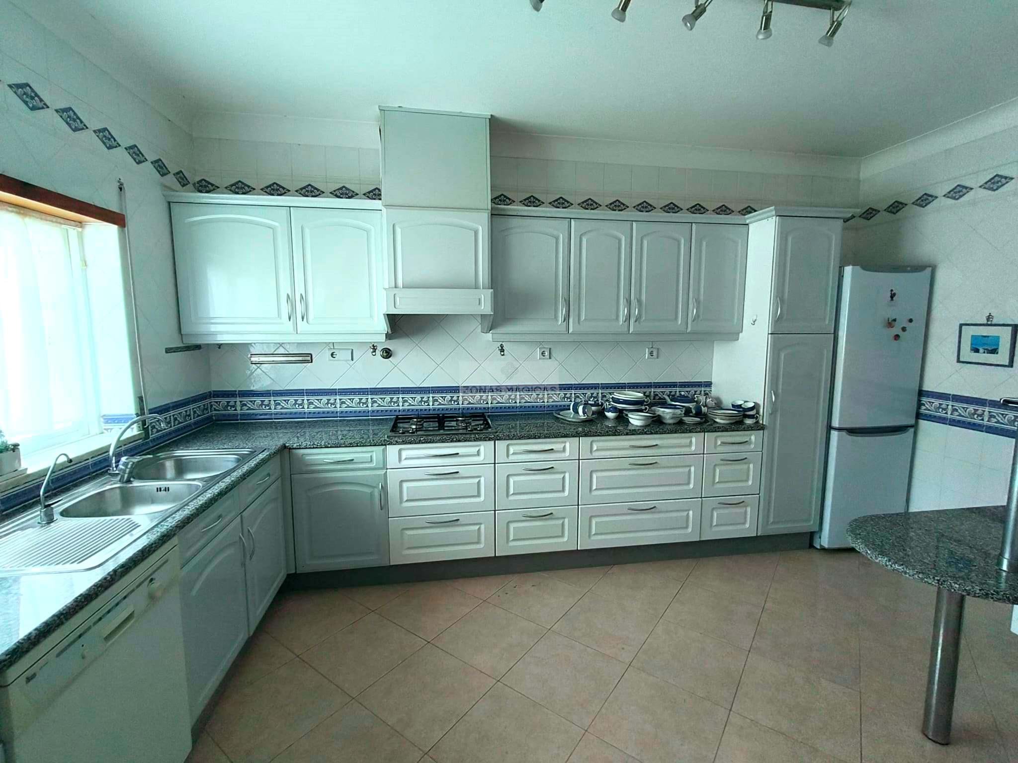 3 Bed, 3 Bath, ApartmentFor Sale, Lagos, Faro, 8600-608