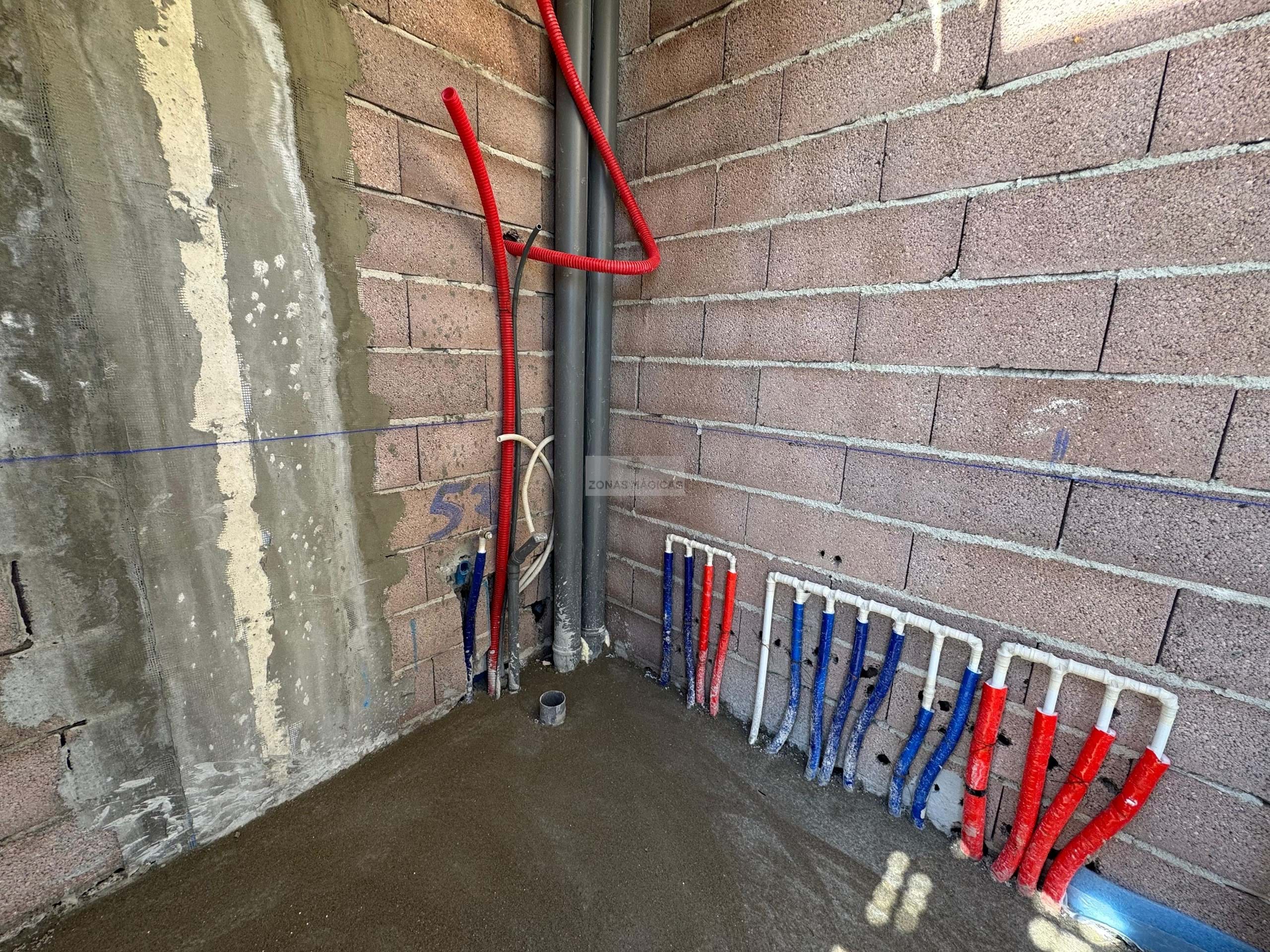 4 Bed, 5 Bath, HouseFor Sale, Portimao, Faro, 8500-120