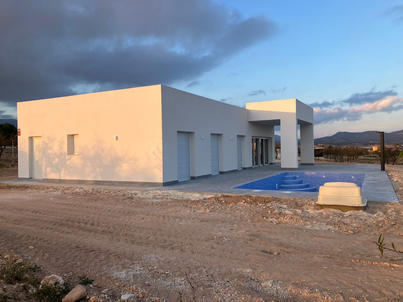 3 Bed, 2 Bath, HouseFor Sale, Pinoso, Alicante