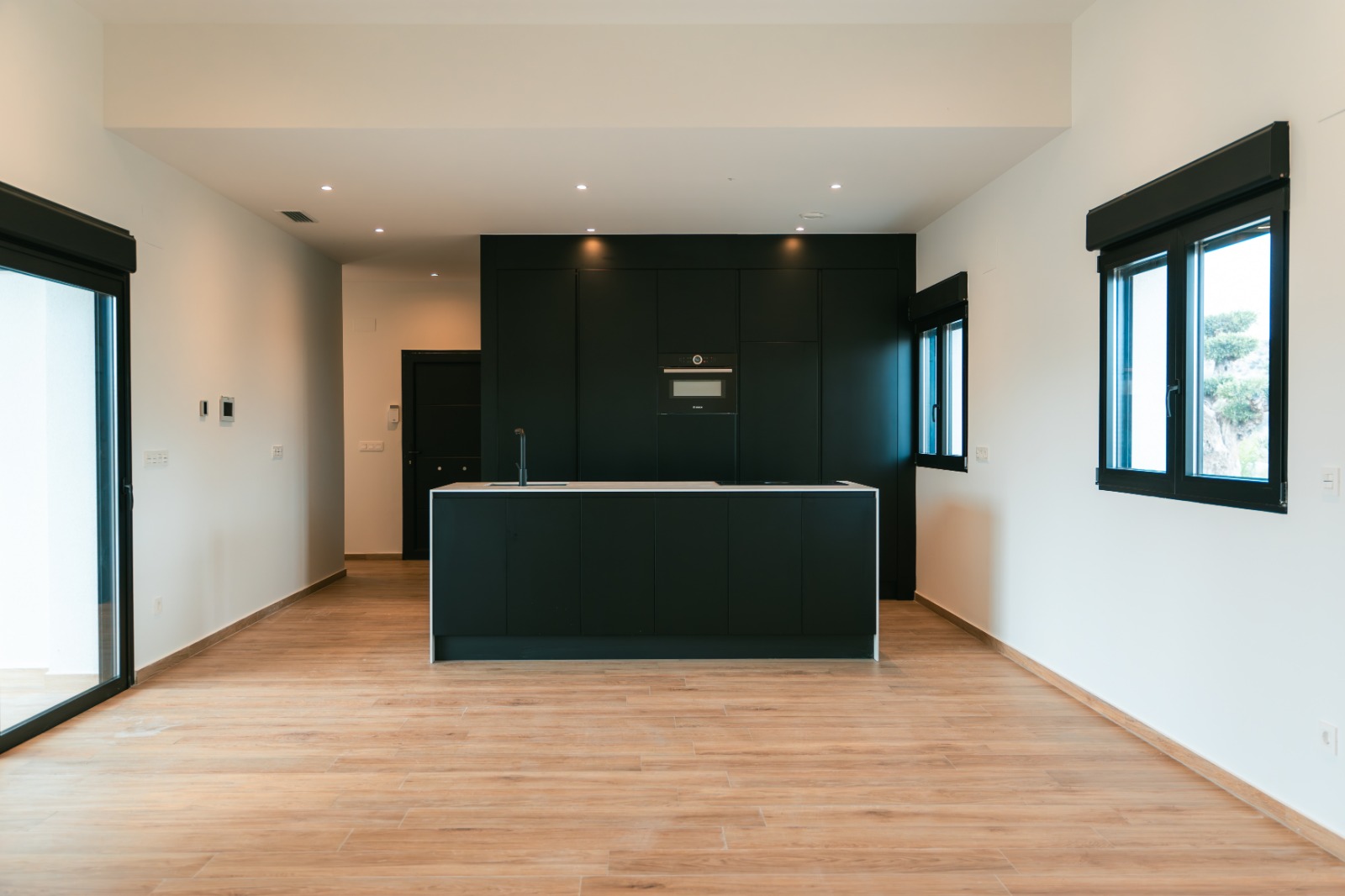 3 Bed, 2 Bath, HouseFor Sale, Pinoso, Alicante