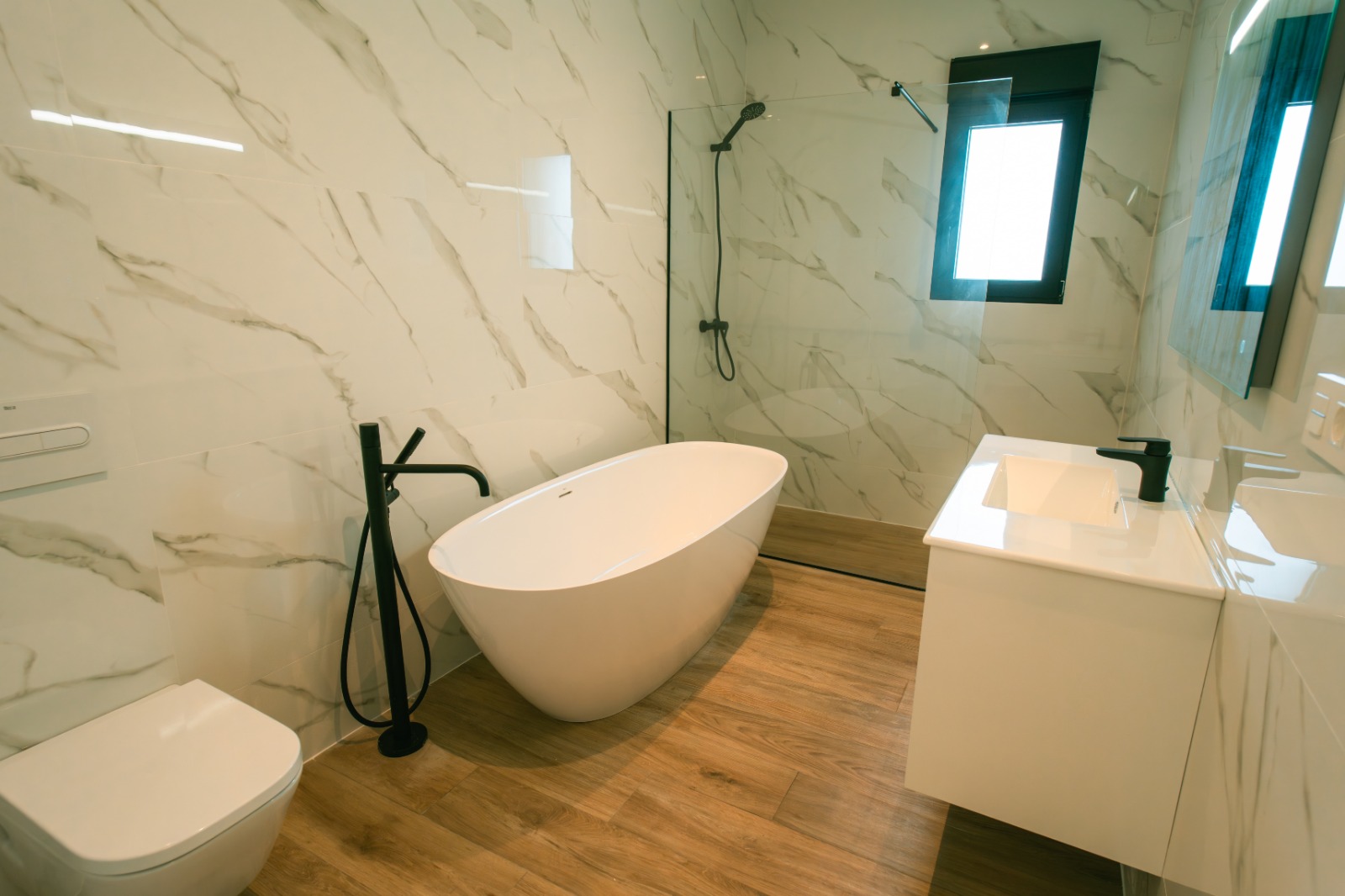 3 Bed, 2 Bath, HouseFor Sale, Pinoso, Alicante