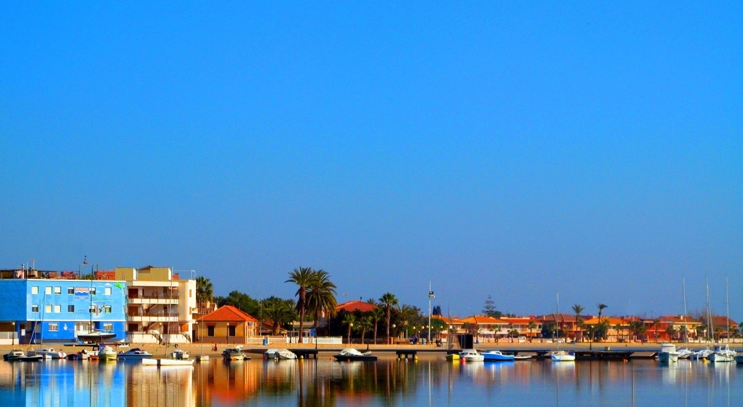 4 Bed, 1 Bath, ApartmentFor Sale, Los Alcazares, Murcia