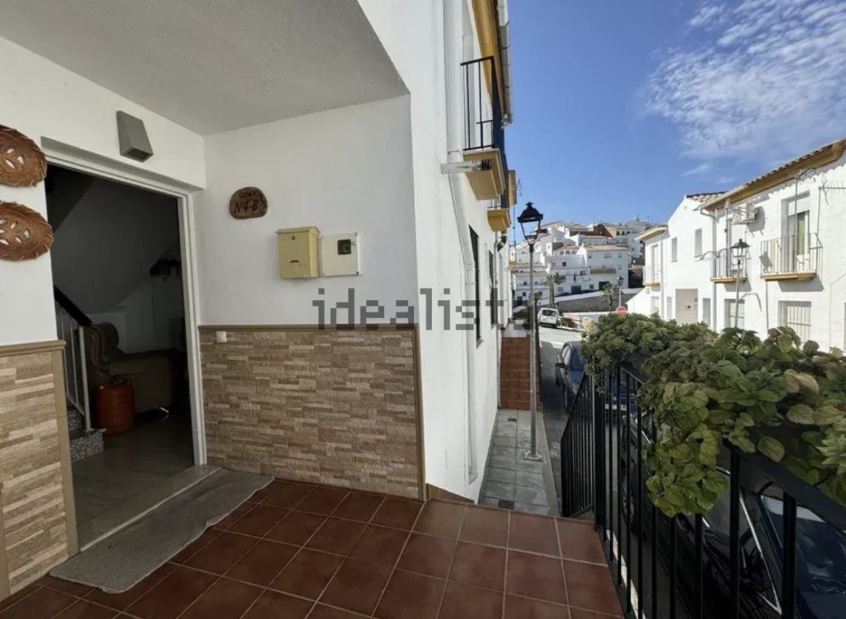 3 Bed, 1 Bath, HouseFor Sale, Torre Alhaquime, Andalucia
