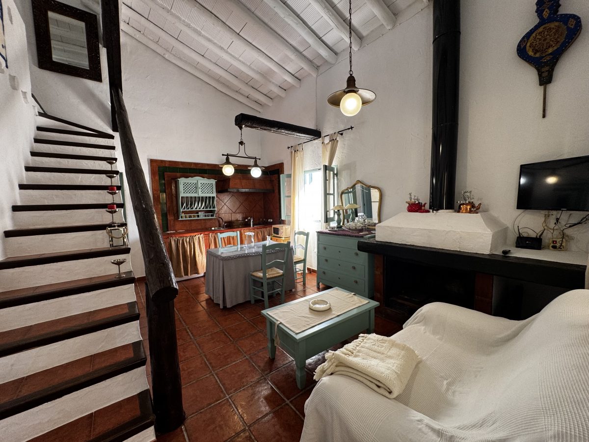 3 Bed, 2 Bath, HouseFor Sale, Algamitas, Andalucia