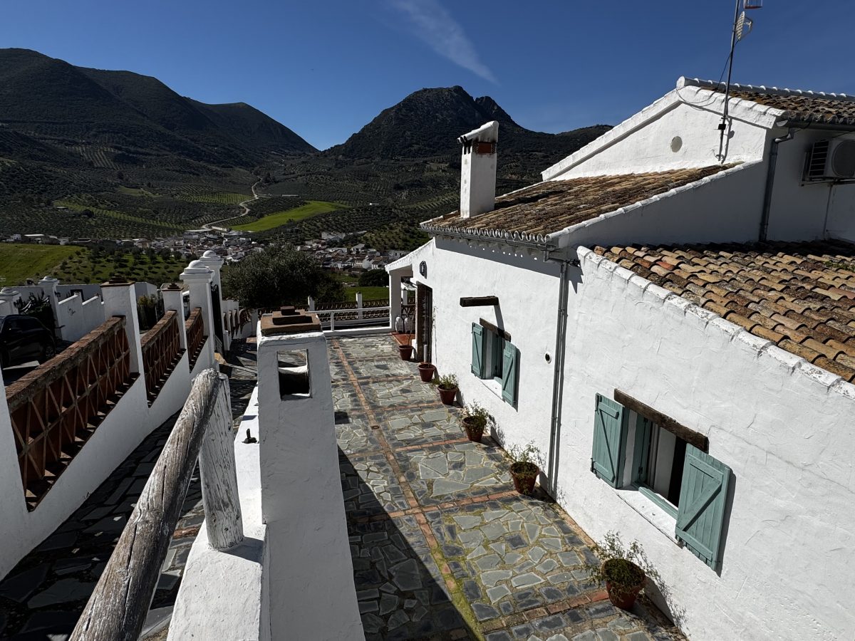 3 Bed, 2 Bath, HouseFor Sale, Algamitas, Andalucia