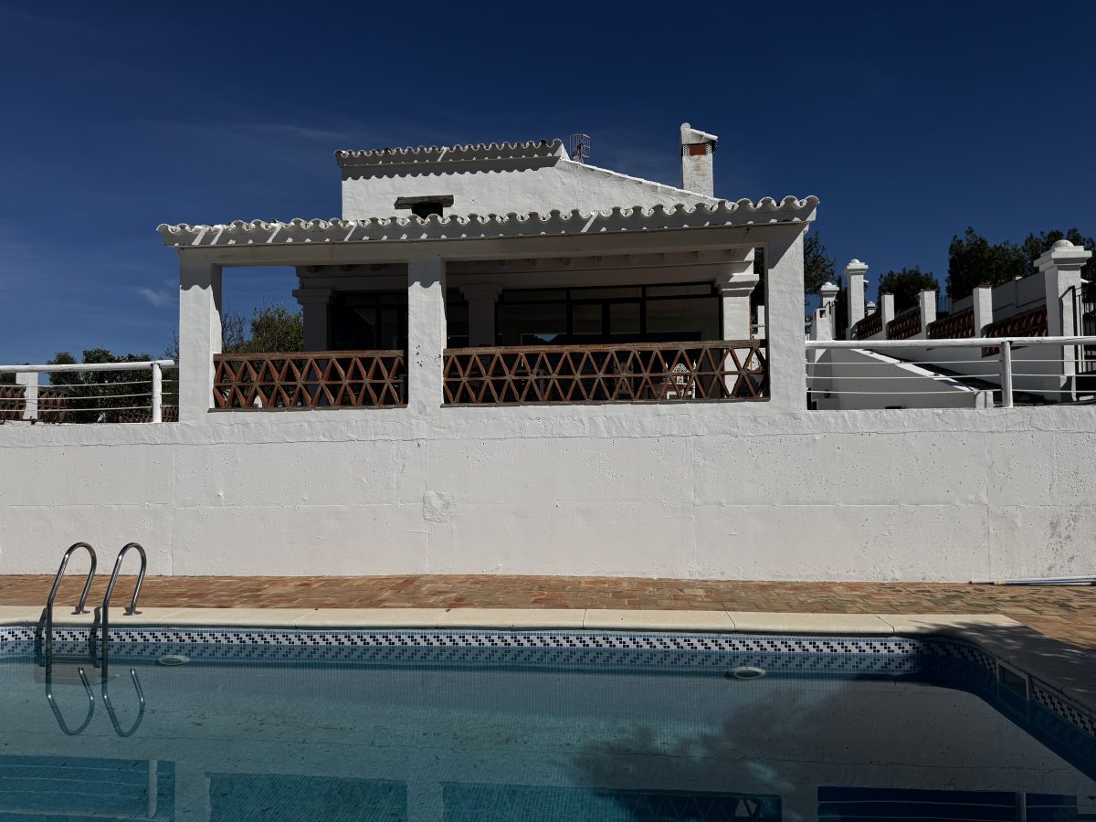 3 Bed, 2 Bath, HouseFor Sale, Algamitas, Andalucia