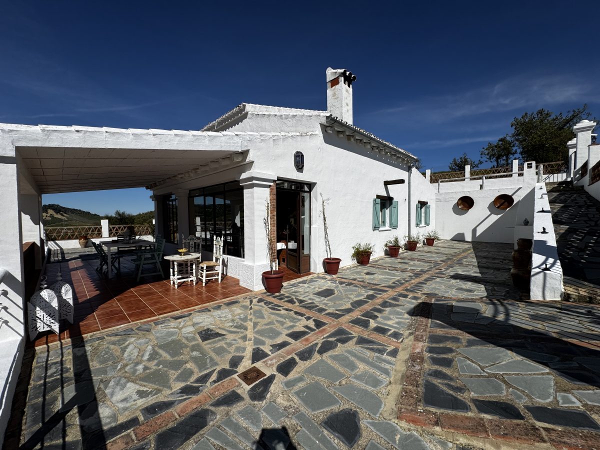 3 Bed, 2 Bath, HouseFor Sale, Algamitas, Andalucia