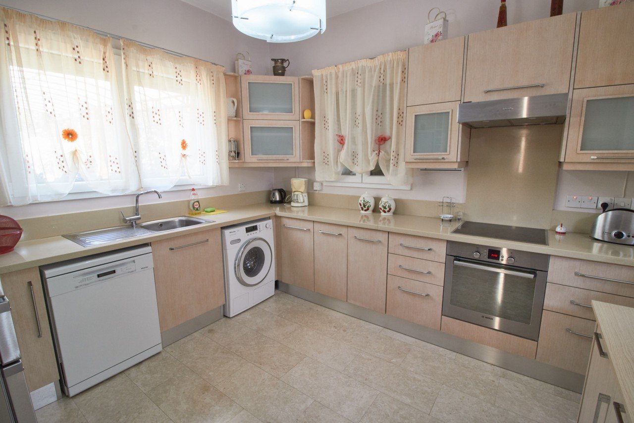 3 Bed, 2 Bath, HouseFor Sale, Coral Bay, Paphos