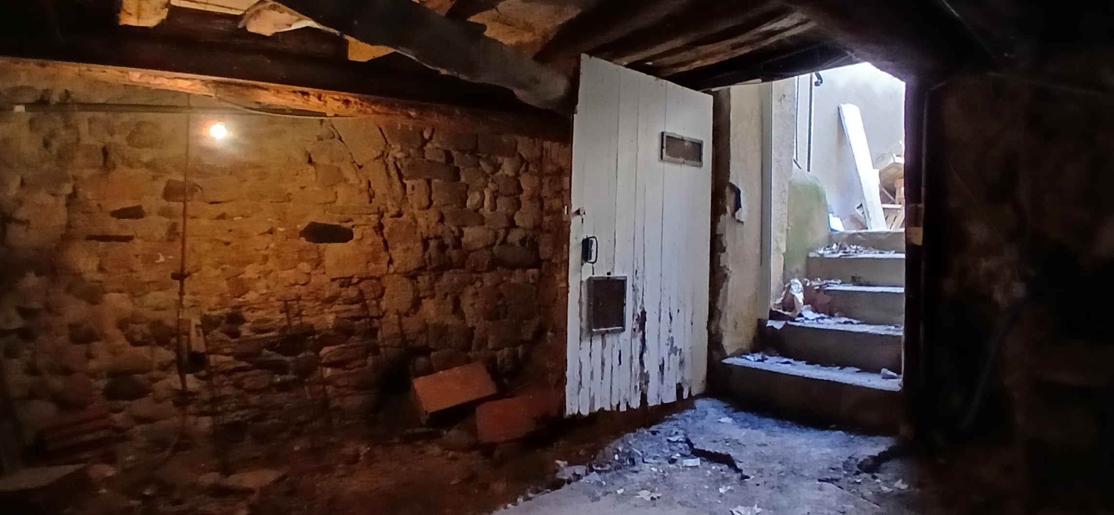 2 Bed, 1 Bath, HouseFor Sale, Magalas, Herault, Languedoc-Roussillon, 34480