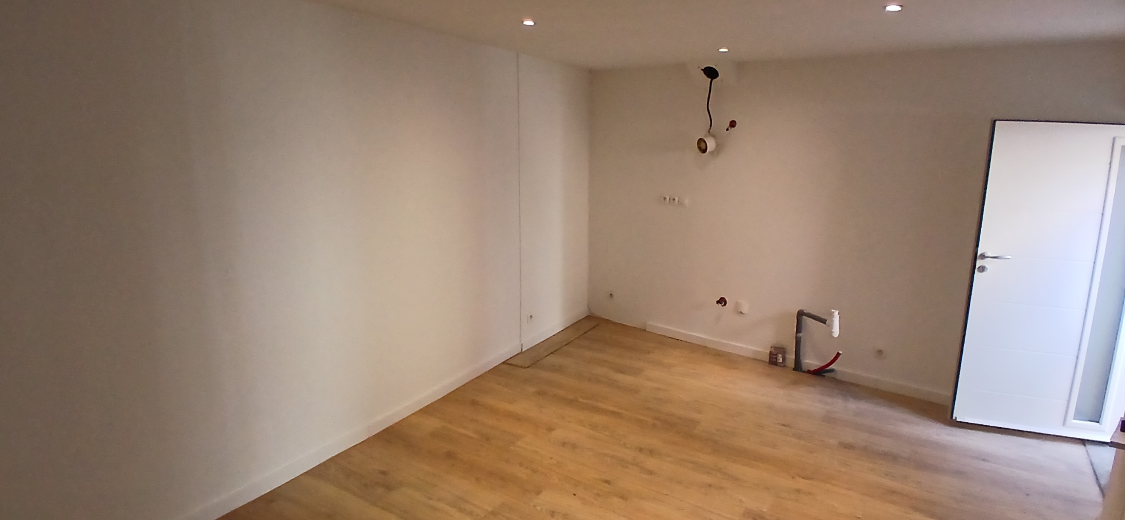 2 Bed, 1 Bath, HouseFor Sale, Magalas, Herault, Languedoc-Roussillon, 34480