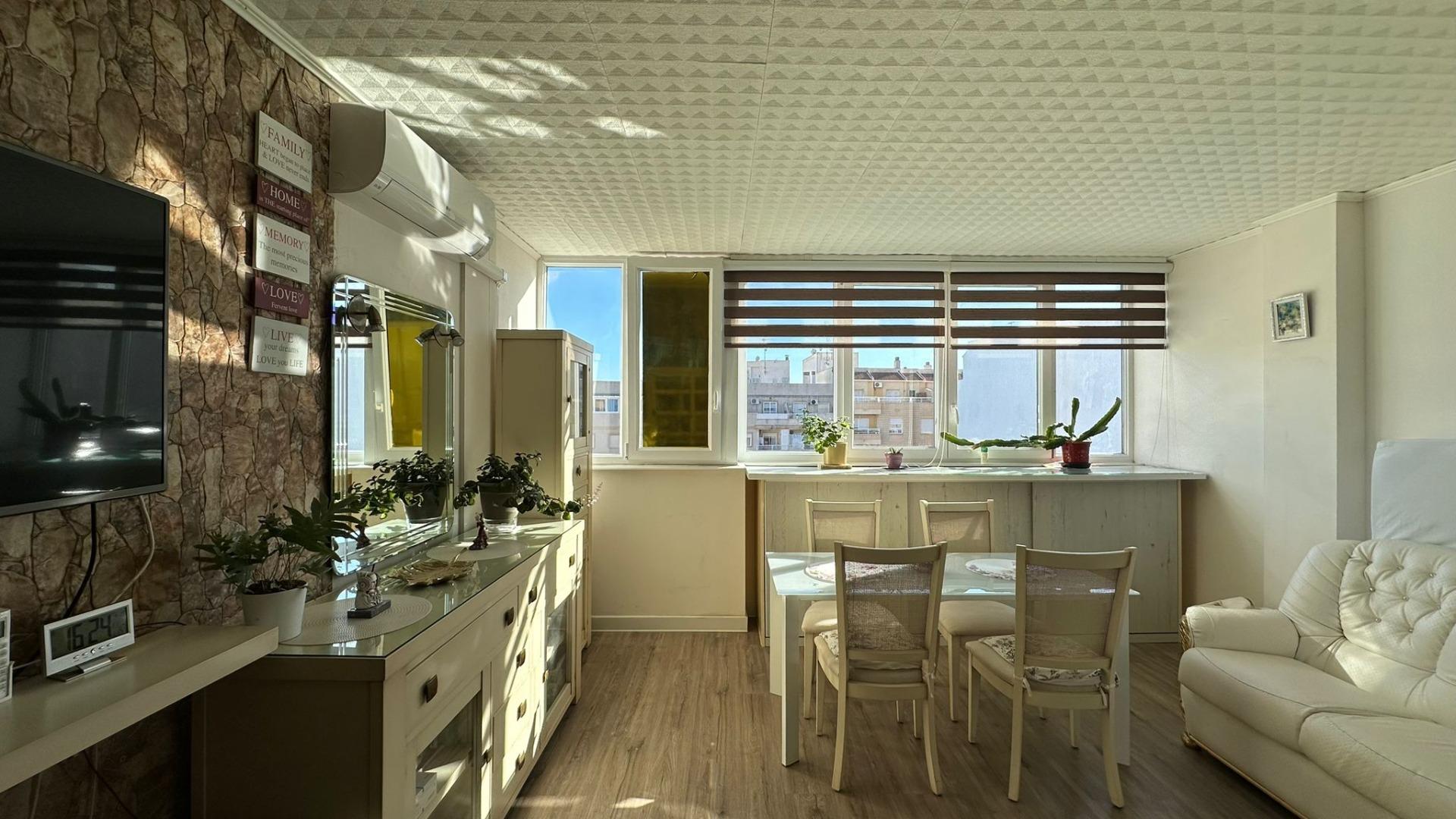 1 Bed, 1 Bath, ApartmentFor Sale, Torrevieja, Alicante