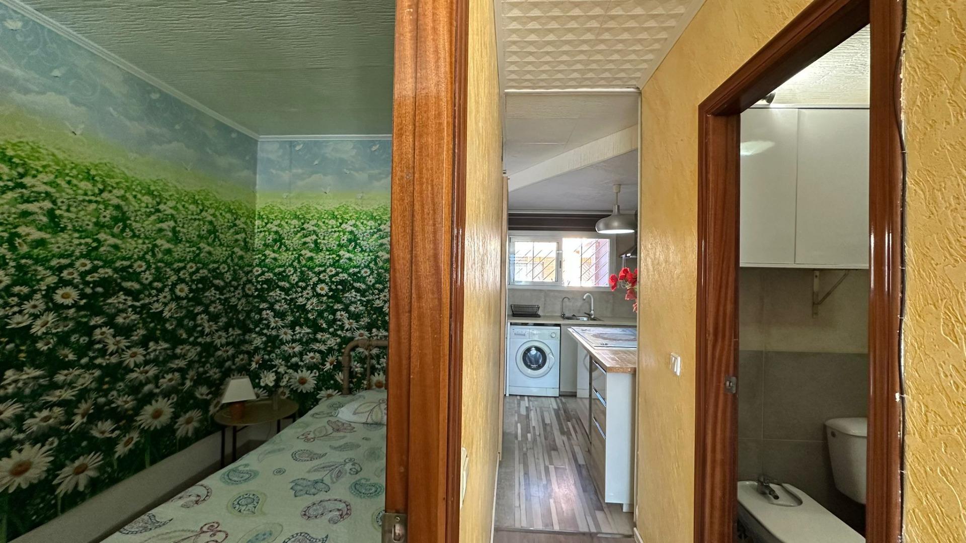 1 Bed, 1 Bath, ApartmentFor Sale, Torrevieja, Alicante