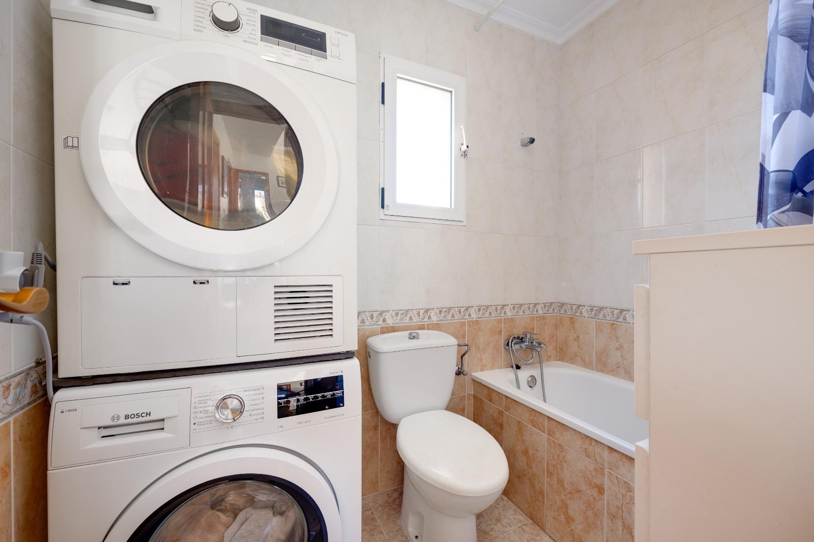 3 Bed, 2 Bath, HouseFor Sale, Torrevieja, Alicante