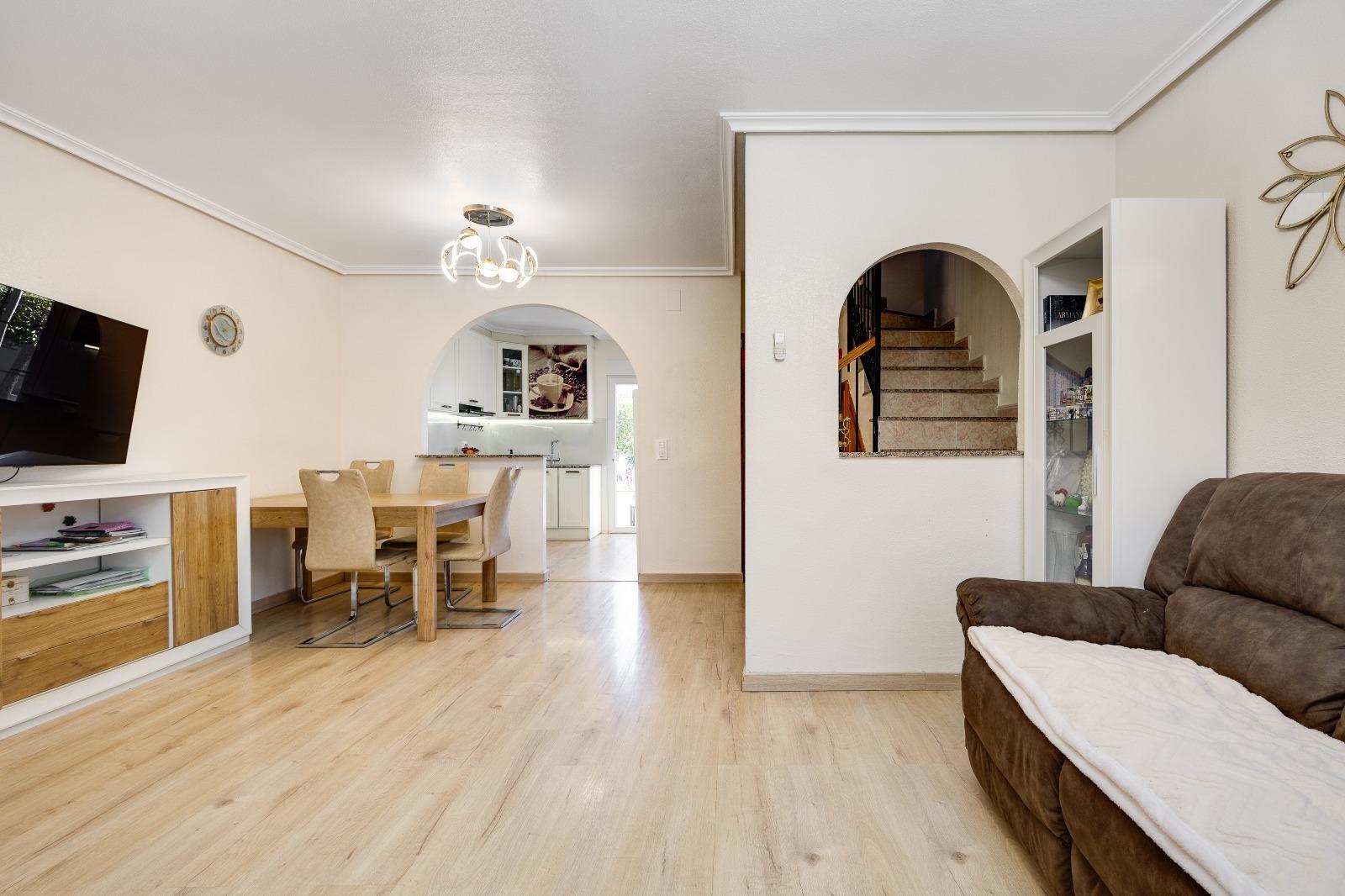 3 Bed, 2 Bath, HouseFor Sale, Torrevieja, Alicante