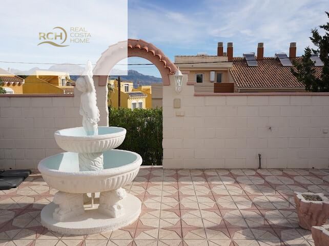 6 Bed, 3 Bath, HouseFor Sale, La Nucia, Alicante
