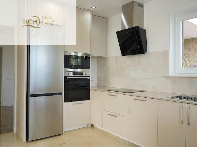 6 Bed, 3 Bath, HouseFor Sale, La Nucia, Alicante